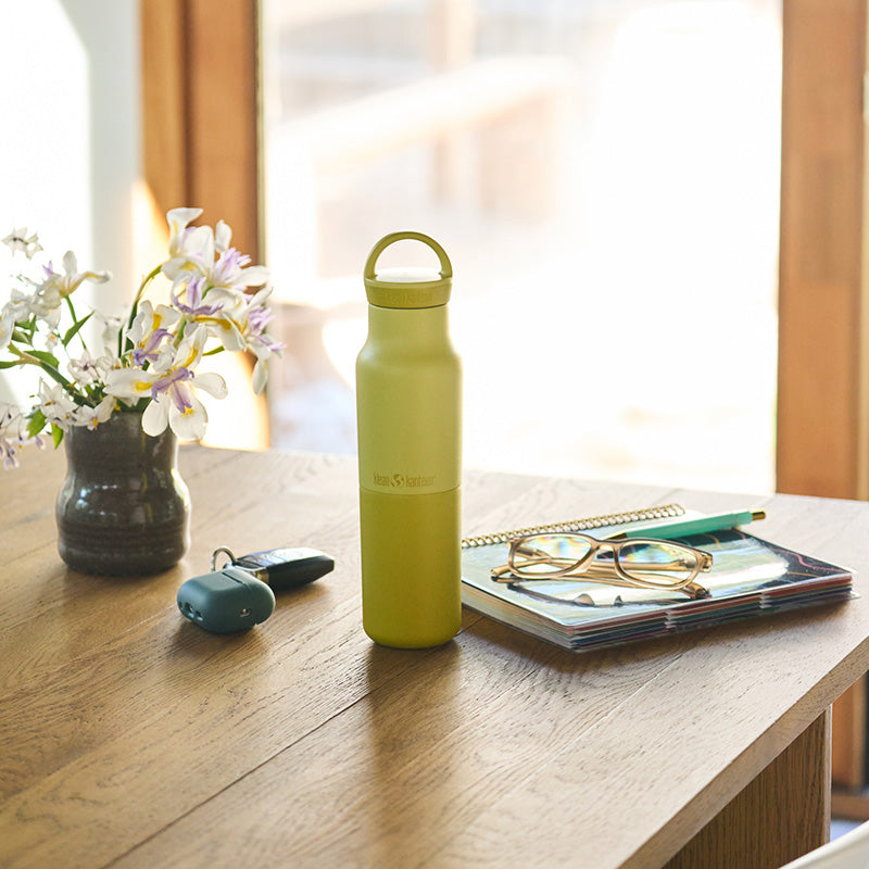 12oz-rise-classic-with-arch-loop-cap-y7 12oz_rise_classic_insulated_acacia_table_square.jpg