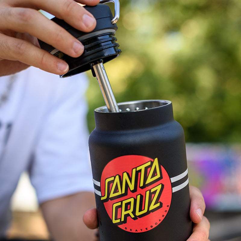 32oz-tkwide-with-twist-cap-santa-cruz-d7 32oz_tkwide_twist_water_bottle_santacruz_dot_lidoff_square.jpg
