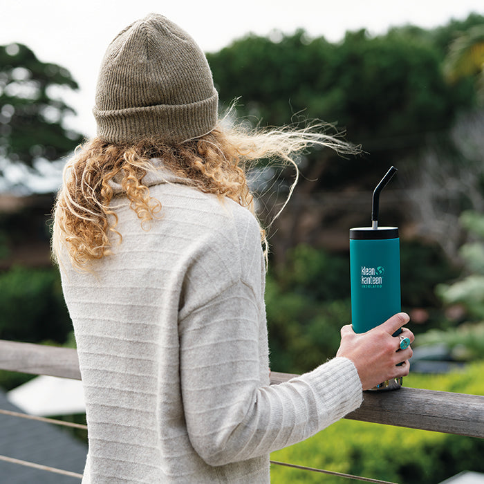 tkwide-straw-cap-j7 K20TKWPCC-EB-20pz-bottle-straw-cap_lifestyle.jpg