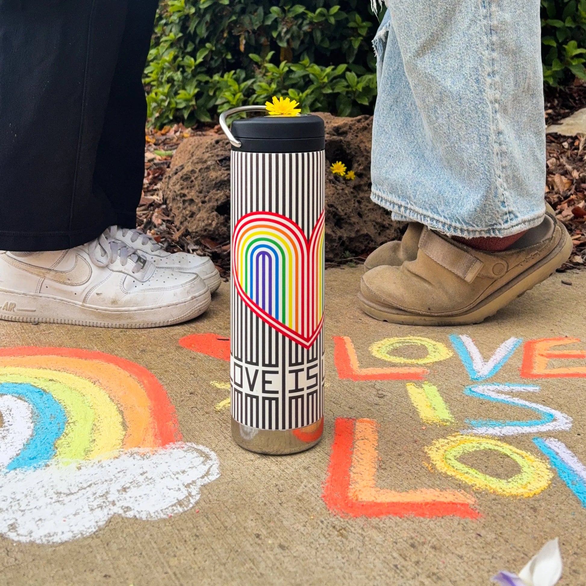 20oz-tkwide-with-twist-cap-pride-stripes-f6 Pride-2.webp
