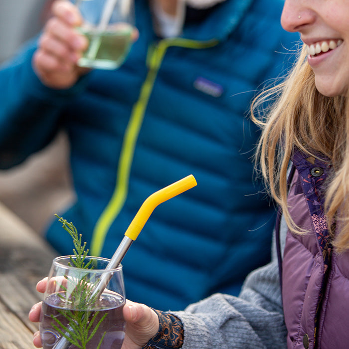 straw-4-pack-g9 recycled_steel_straw_drink_smile_lifestyle.jpg
