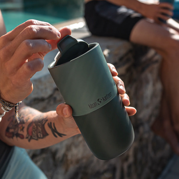 flip-lid-t1 rise_flip_lid_small_tumbler_open.jpg