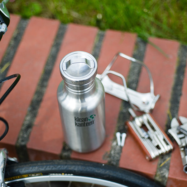 classic-steel-loop-cap-k1 stainless_bottle_cap_bike_parts_lifestyle.jpg