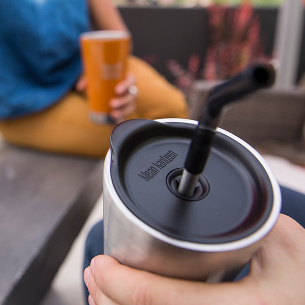 tumbler-straw-lid-with-straw-d4 steel_Straw-Shot_lifestyle_59367159-bd87-4b2d-88ba-76af85af65de.jpg