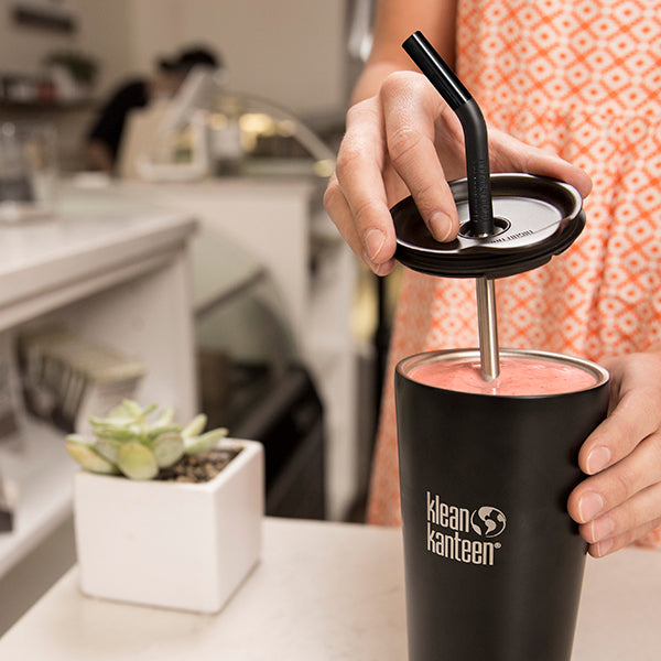 tumbler-straw-lid-with-straw-d4 steel_straw_smoothie-At-Counter-With-Lid_lifestyle_a071dbd2-9fd8-4eea-b04c-2a3732ff8612.jpg