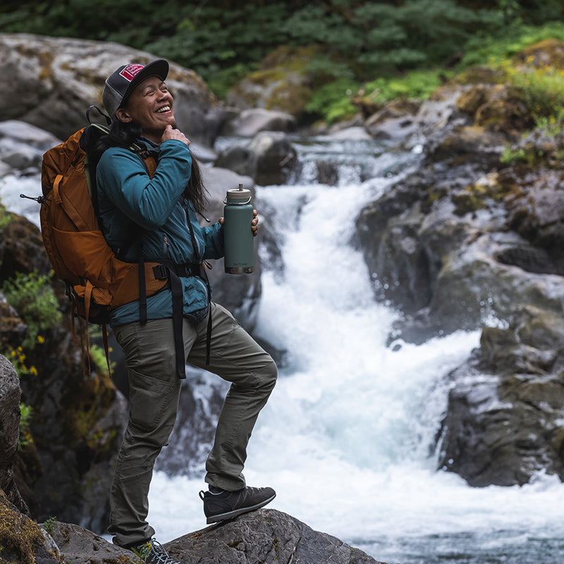 32oz-tkwide-with-twist-cap-o8 tkwide_32oz_insulated_bottle_twist_backpack_river_guy_square.jpg